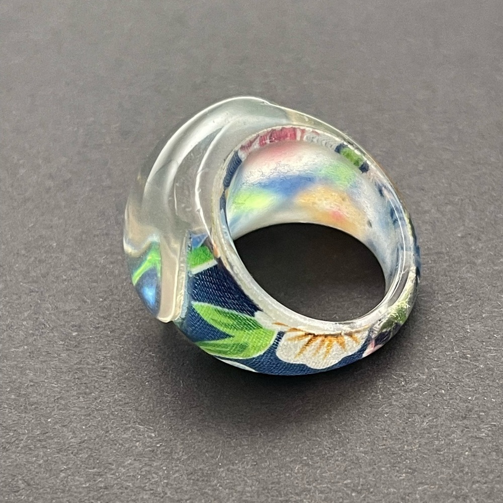 Vintage Floral Ring - Picture 3 of 3